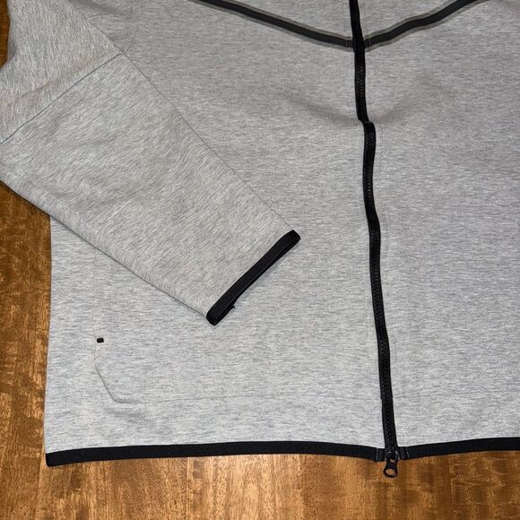 NIKE SPORTSWEAR TECH FLEECE GREY BLACK MEN'S FULL-ZIP HOODIE CU4489-063 SIZE XXL - Picture 4 of 10